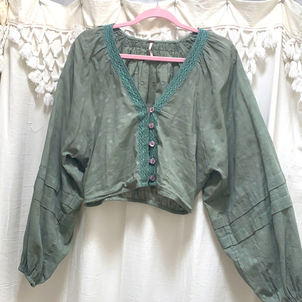 Free People Women's Sage Green Cropped Button Front Top